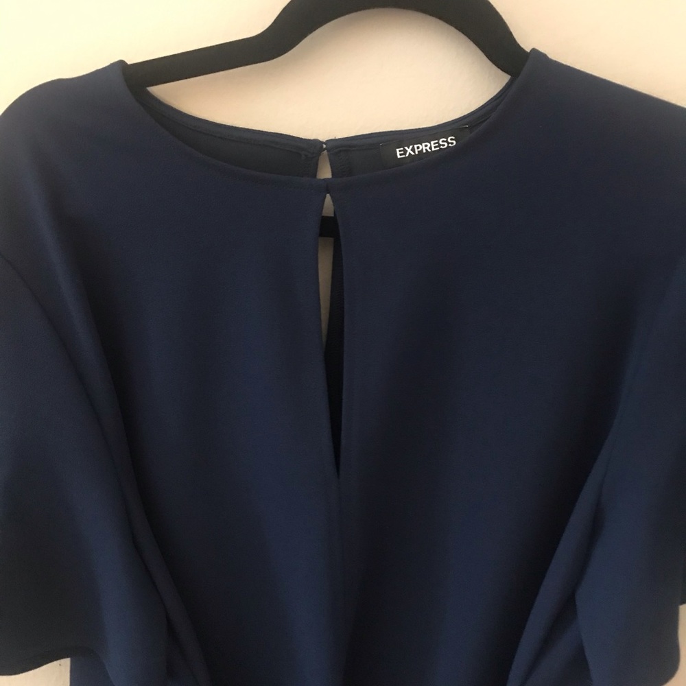 Express Navy Top Medium - Picture 2 of 5
